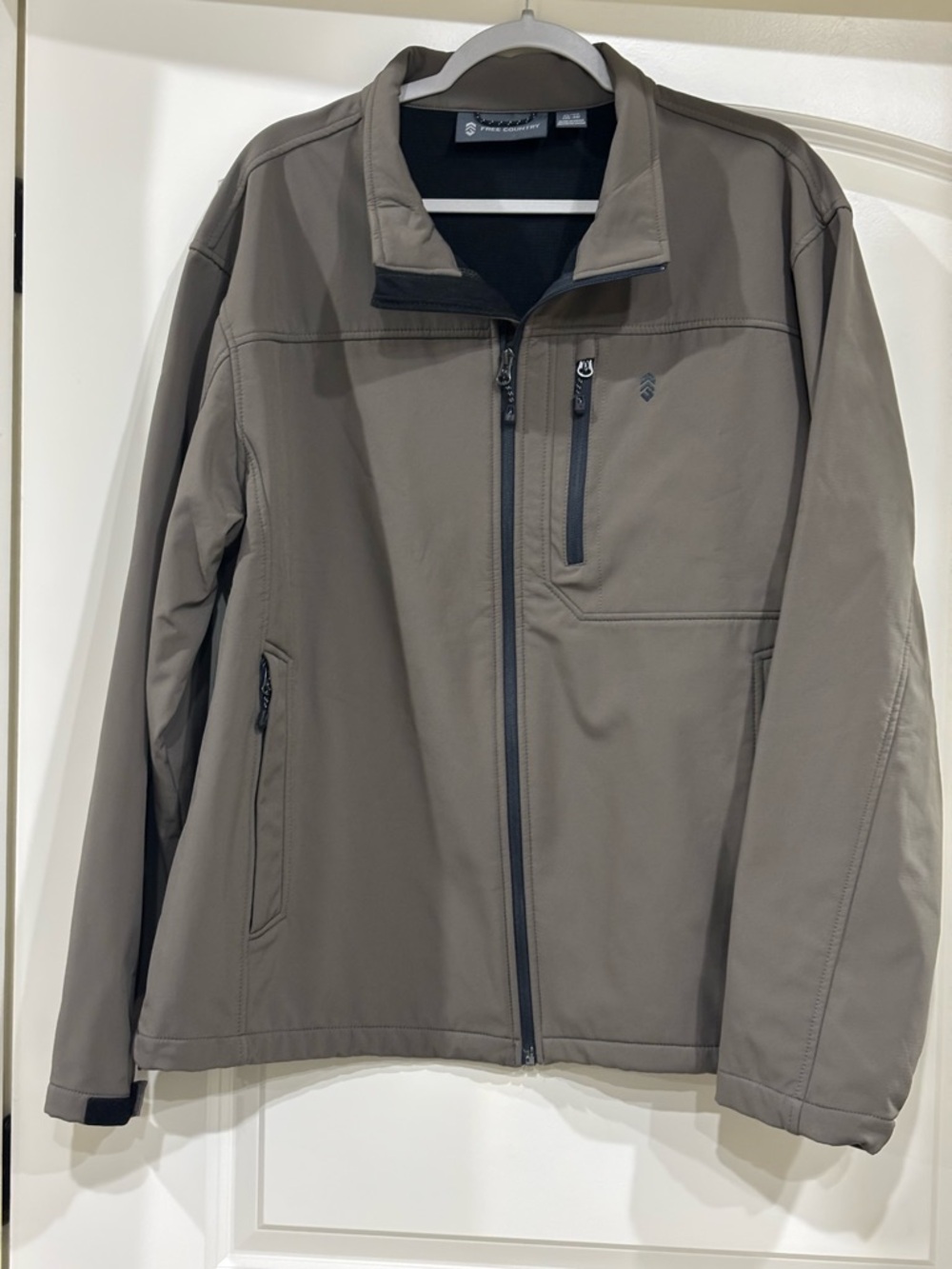 Free Country Men's Taupe Lightweight Softshell Jacket